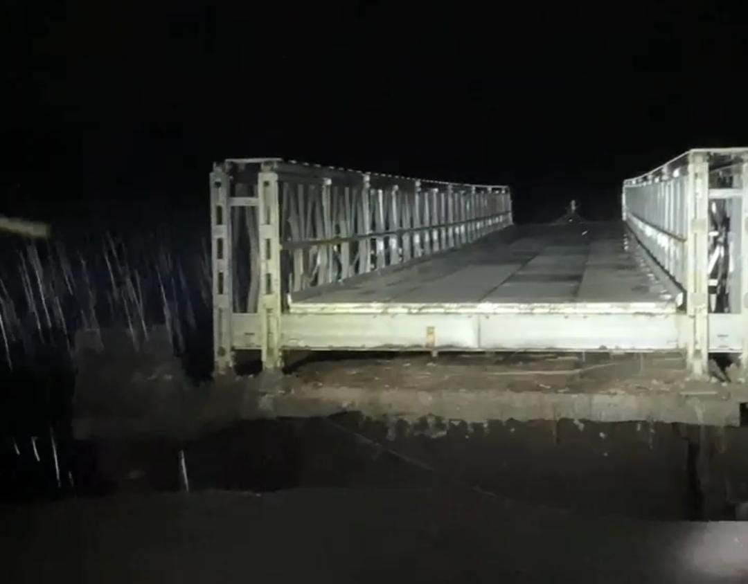 Jembatan Kloposawit Terputus Akibat Bajir Lahar Dingin, Warga Diminta Gunakan Jalur Alternatif
