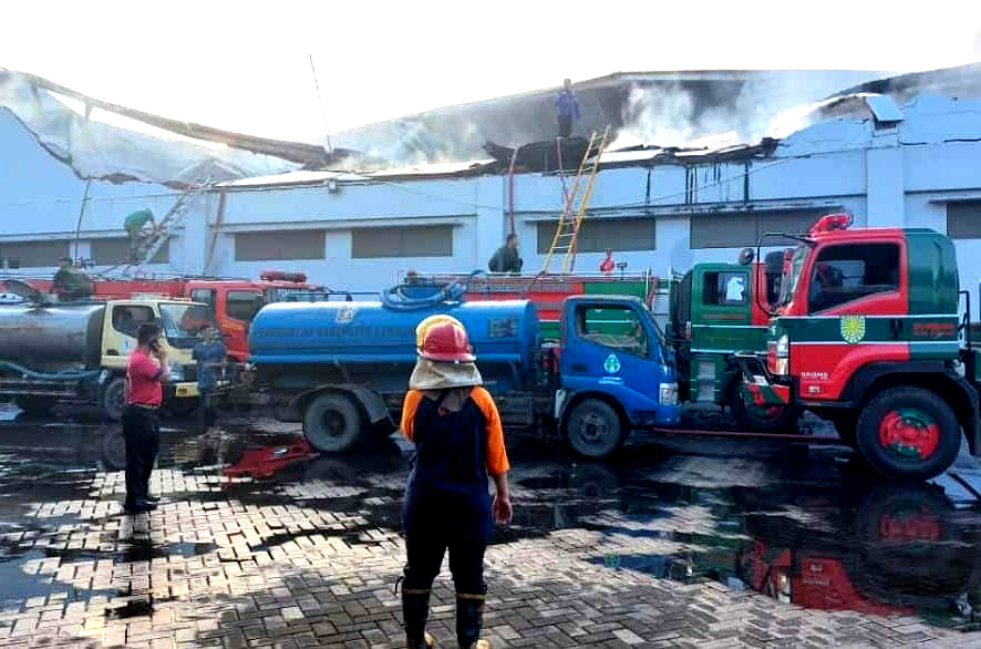 Peninjauan Kebakaran Mall GM Plaza, Pj. Bupati Lumajang Beri Pesan Penting bagi Keselamatan