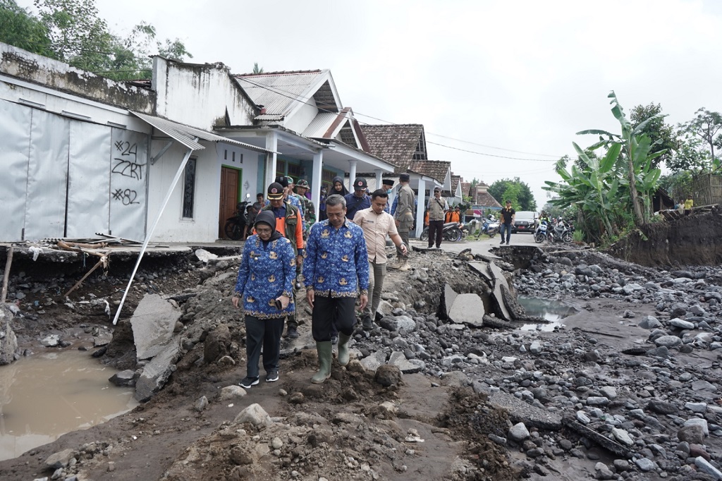 Penanganan Dampak Banjir di Lumajang Memprioritaskan Aspek Sosiologis Warga 
